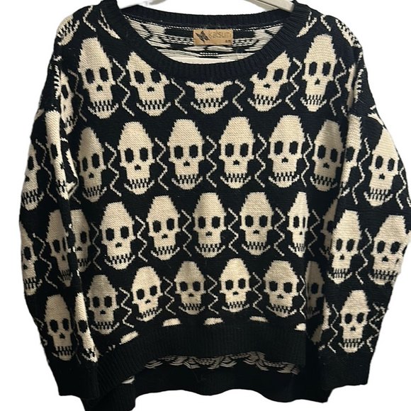 katsumi Sweaters - Black and Cream Skull Sweater